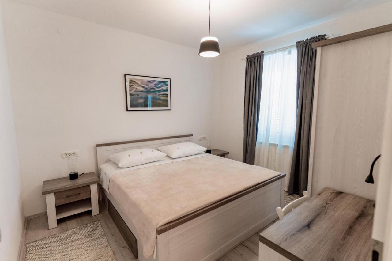 Apartments Happy Sukošan Eksteriør bilde