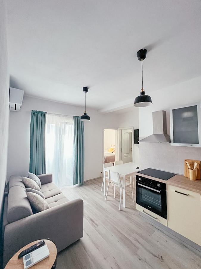 Apartments Happy Sukošan Eksteriør bilde