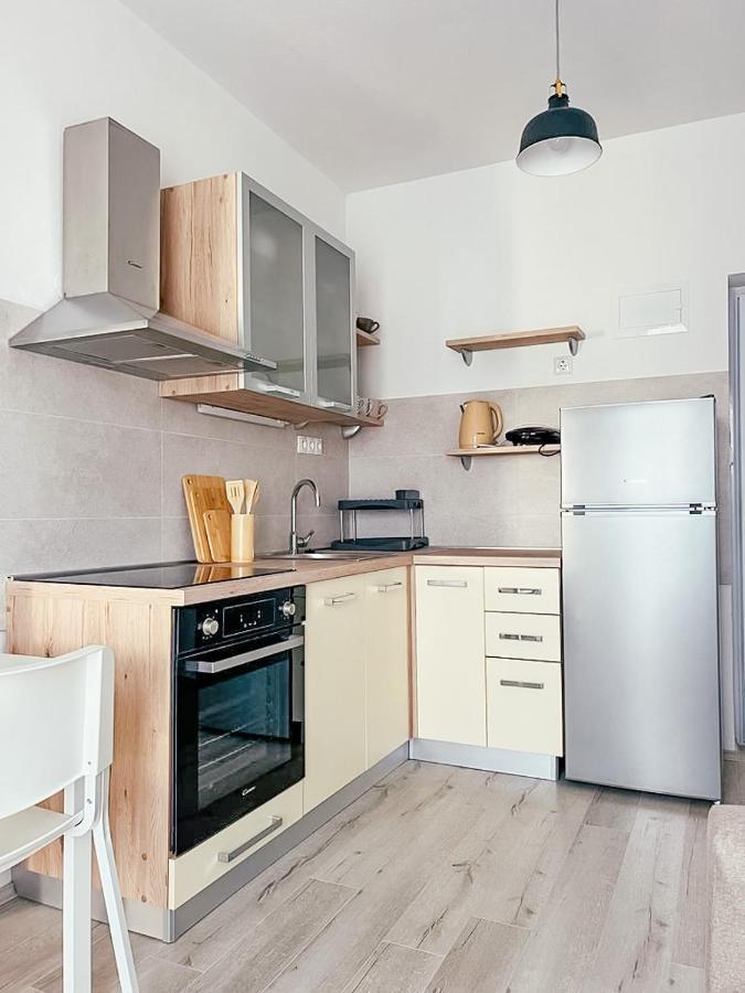 Apartments Happy Sukošan Eksteriør bilde